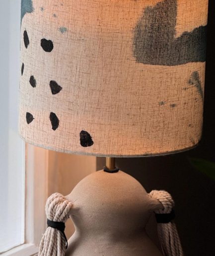 Stolna lampa Art u ambijentu